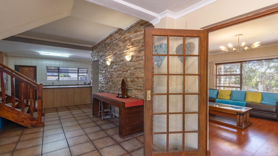 5 Bedroom Property for Sale in Northgate Western Cape